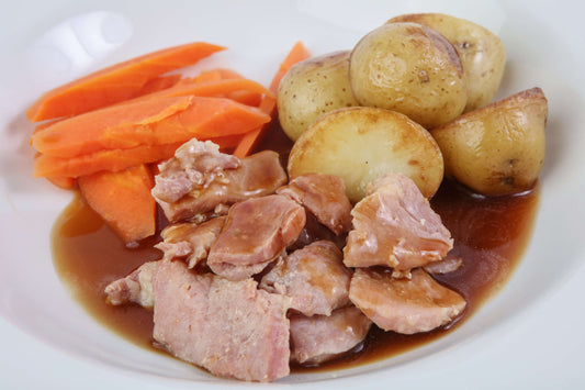 Gammon Roast Dinner with Roast Potatoes, Carrots & Gravy (M4W)